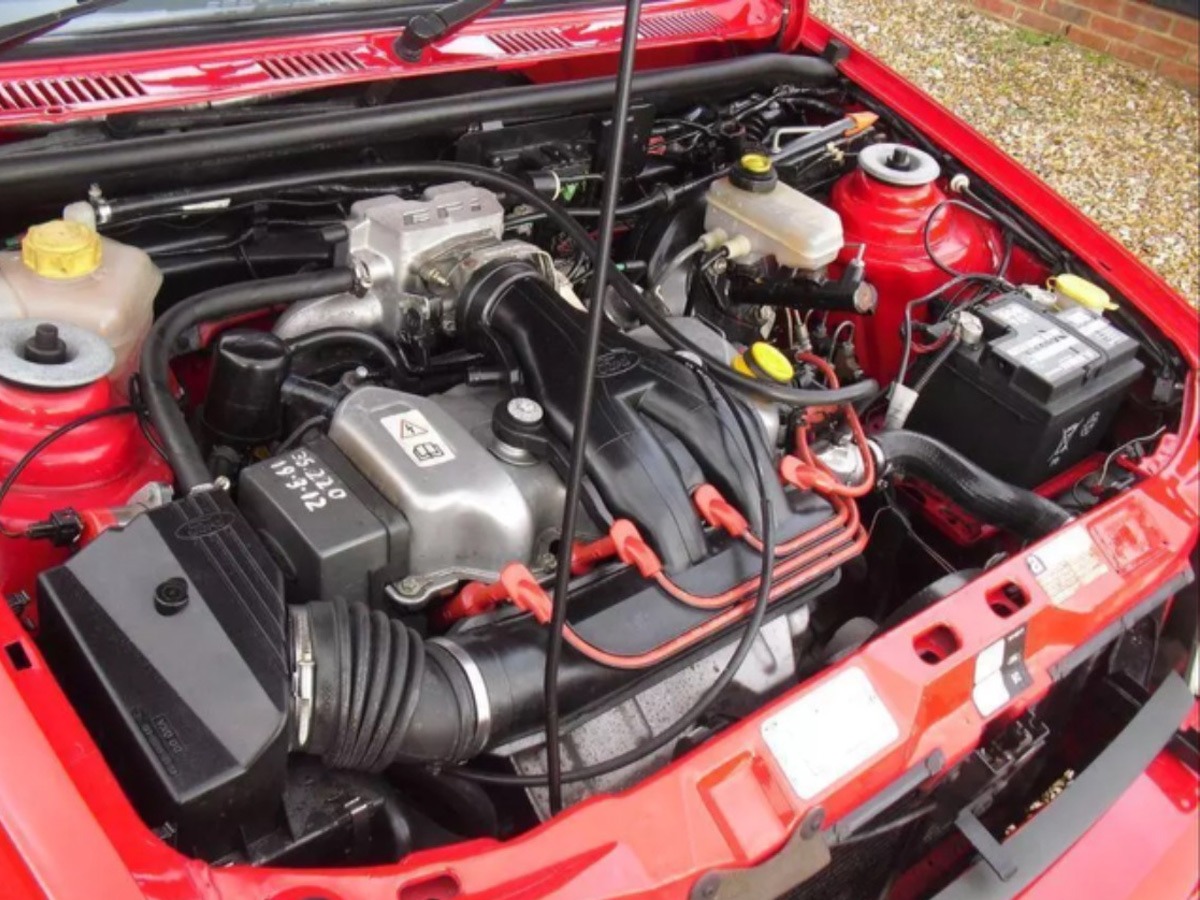 1989 Ford Fiesta Image 4