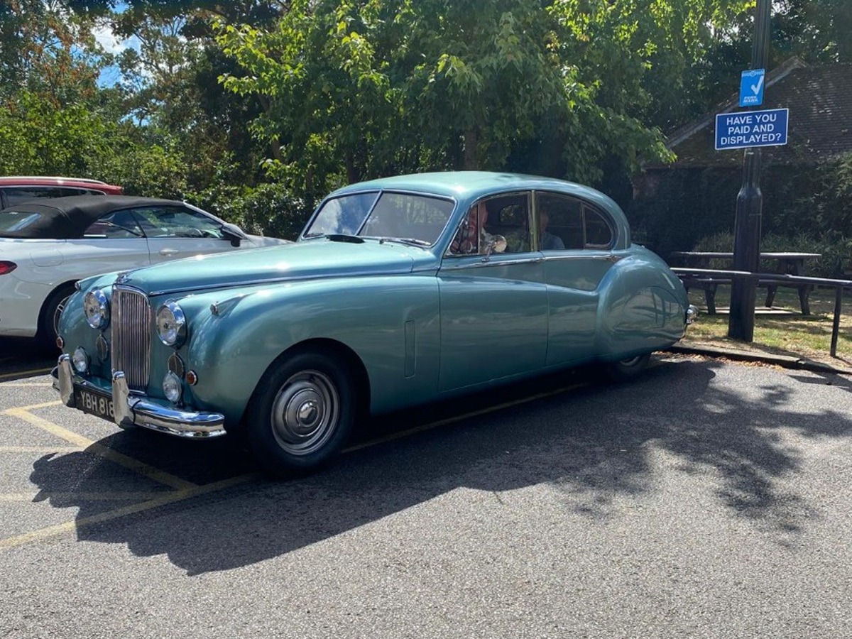 1956 Jaguar MK VII Image 1