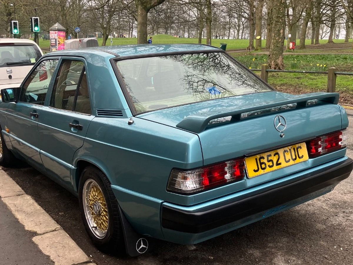 1991 Mercedes-Benz 190E Image 2