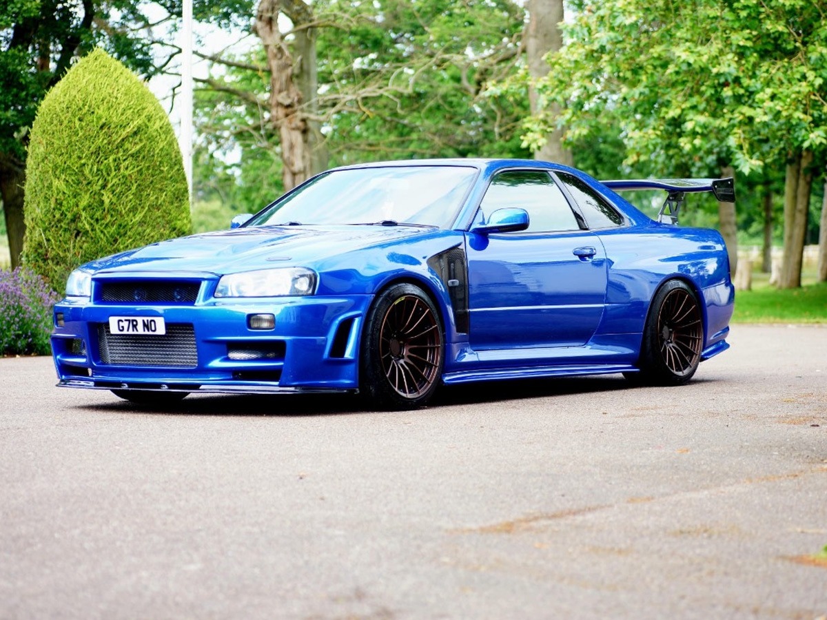 1999 Nissan Skyline Image 1