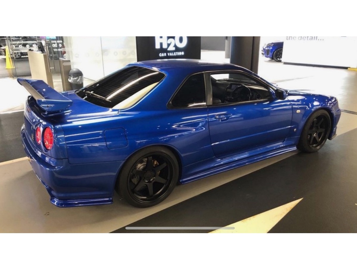 1999 Nissan Skyline Image 2