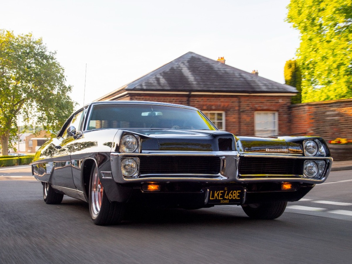 1967 Pontiac Bonneville Image 2