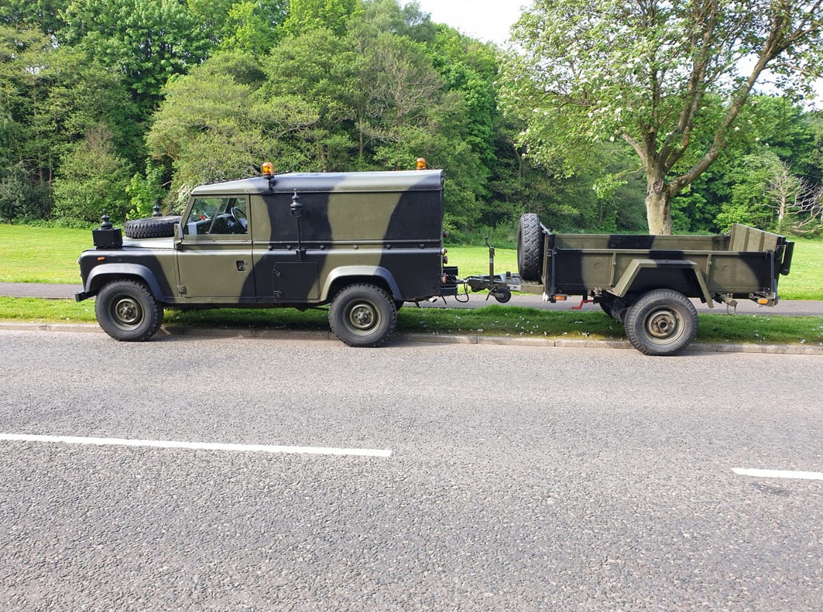 1994 Land Rover Defender Image 5