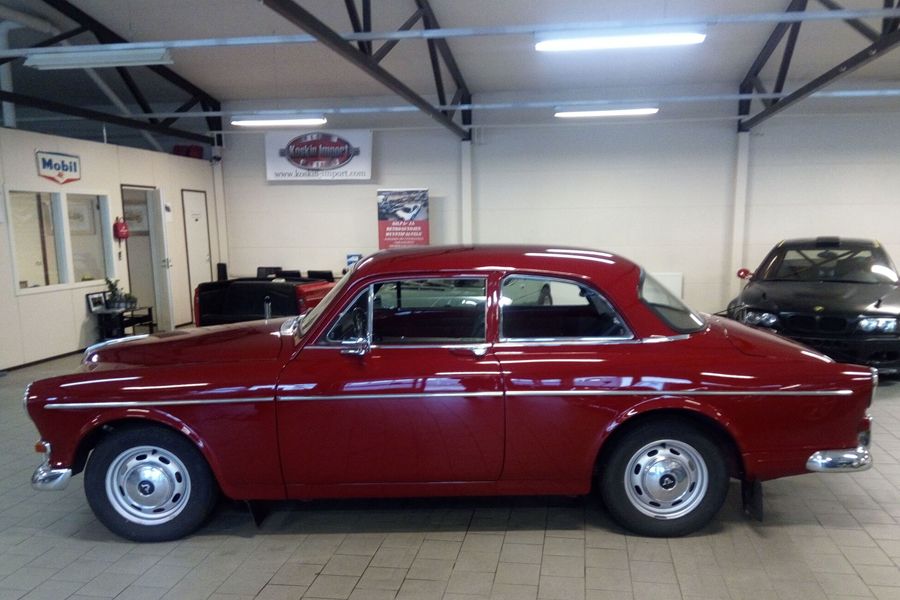 1966 Volvo 122 Image 2