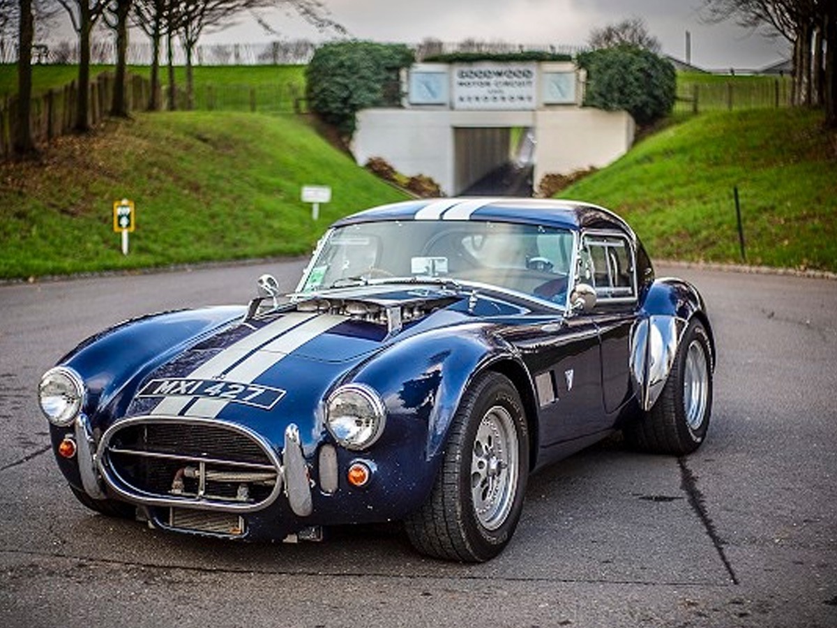 1973 AC Cobra Image 11