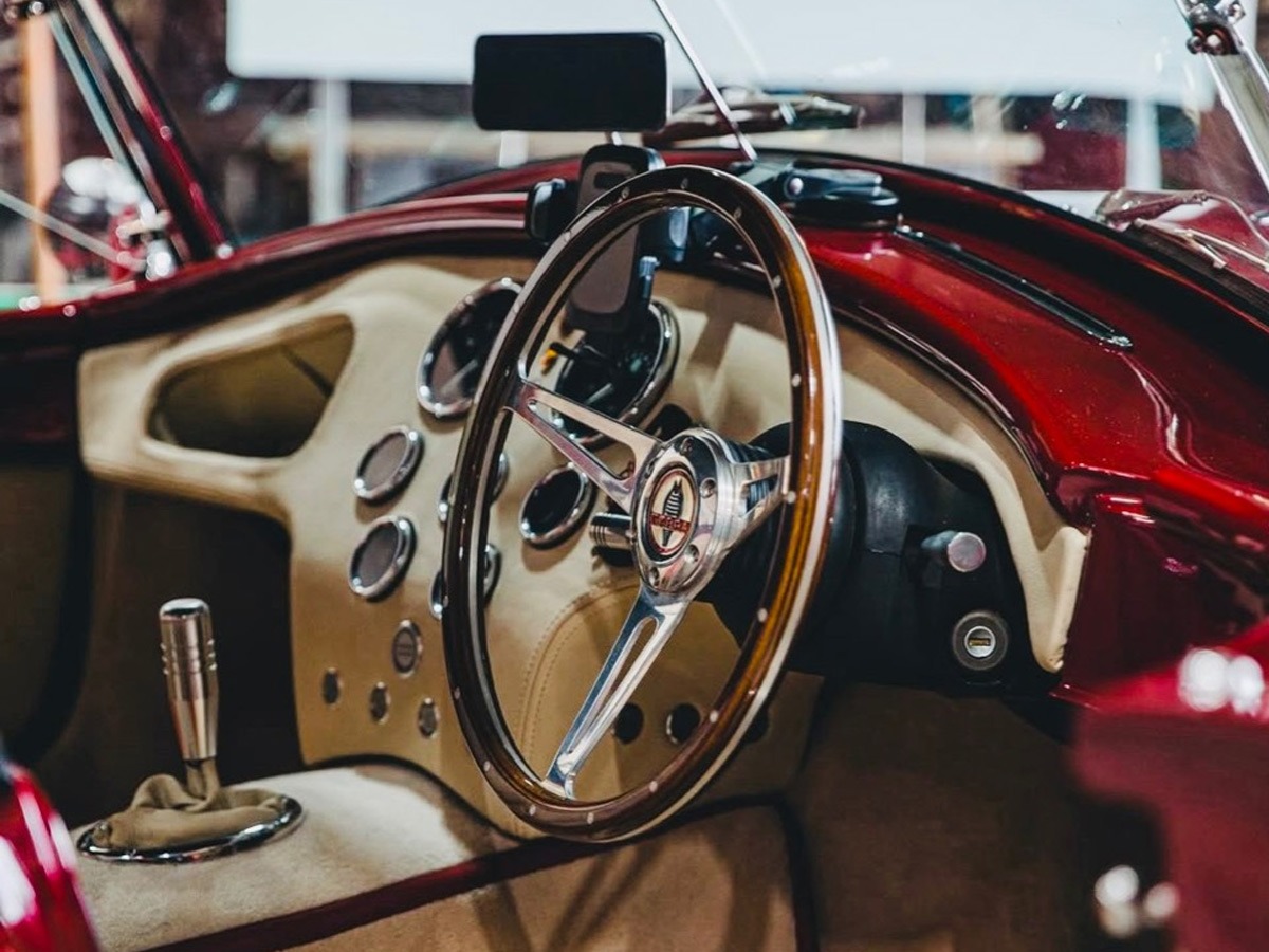 1968 AC Cobra Image 5