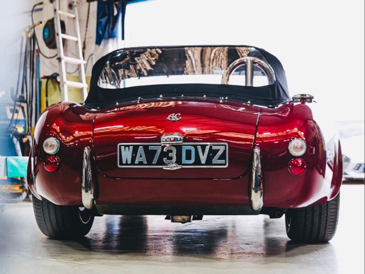 1968 AC Cobra Image 6