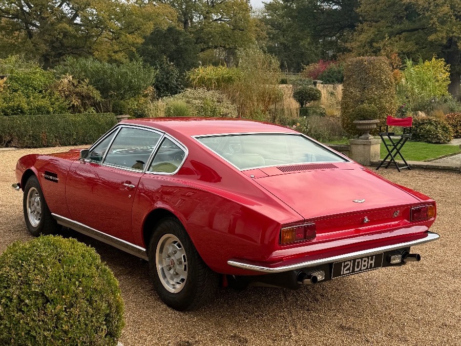 1971 Aston Martin DBS Image 3