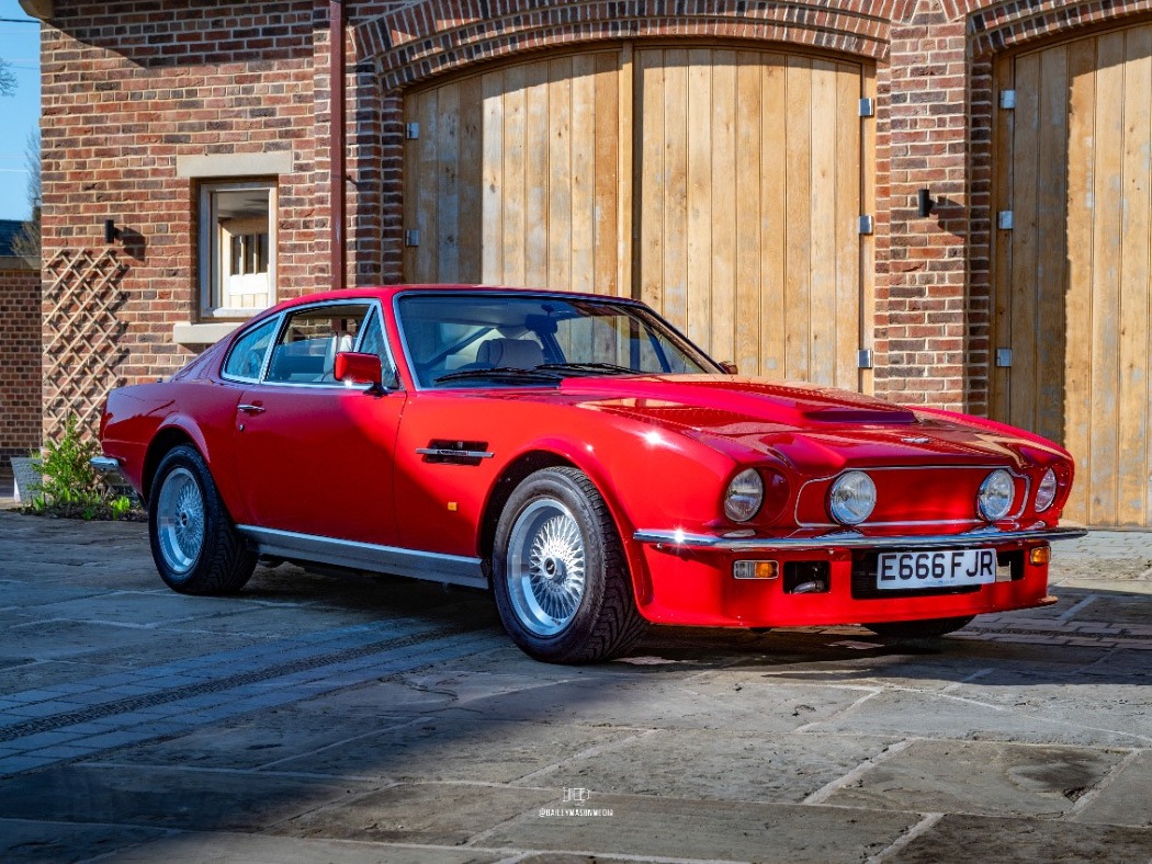 1988 Aston Martin V8 Vantage Image 2