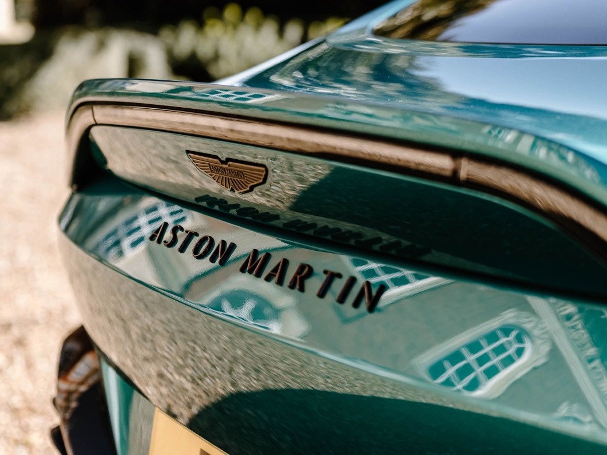 2025 Aston Martin V8 Vantage Image 5