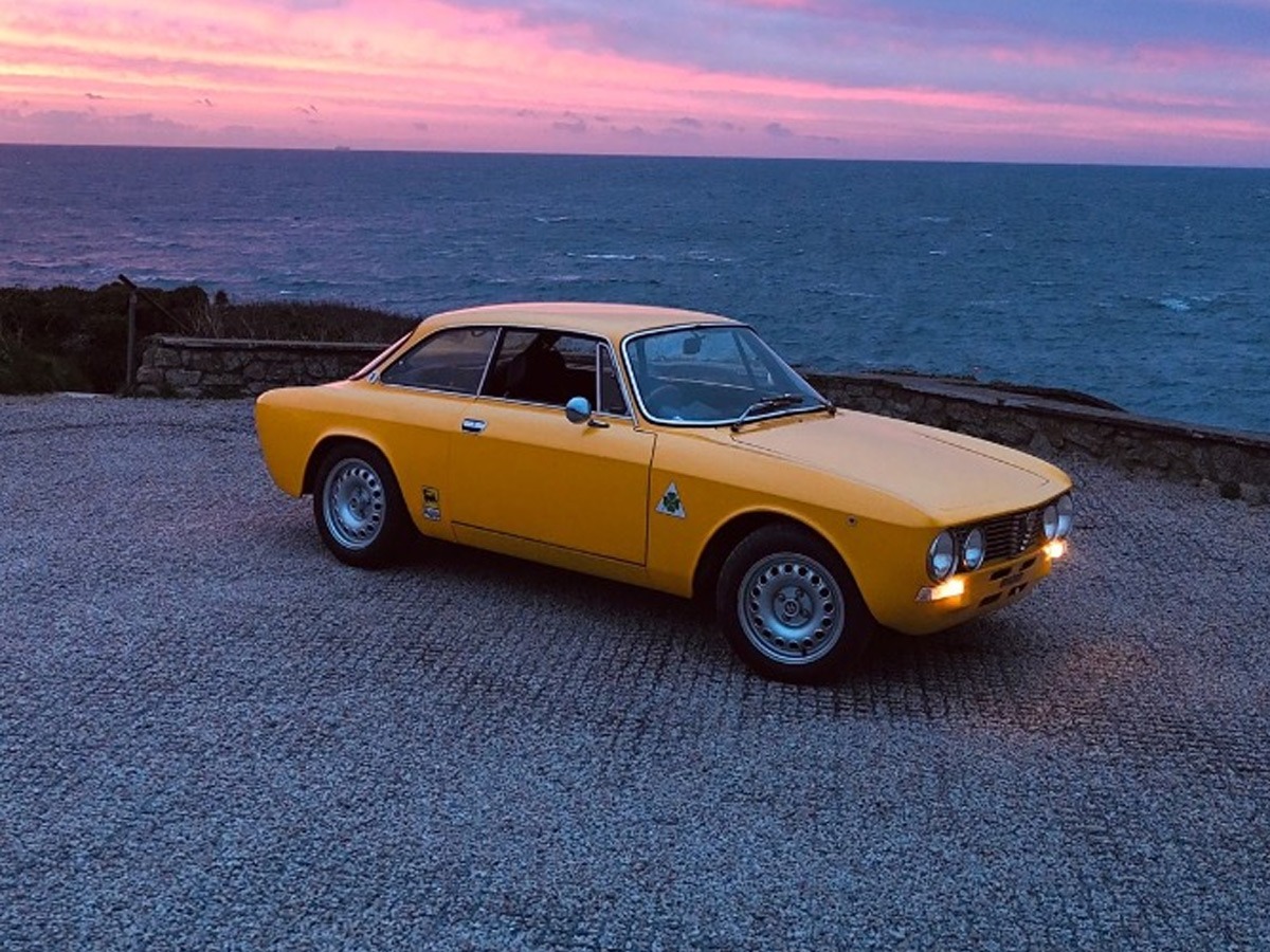 1972 Alfa Romeo 2000 Image 1