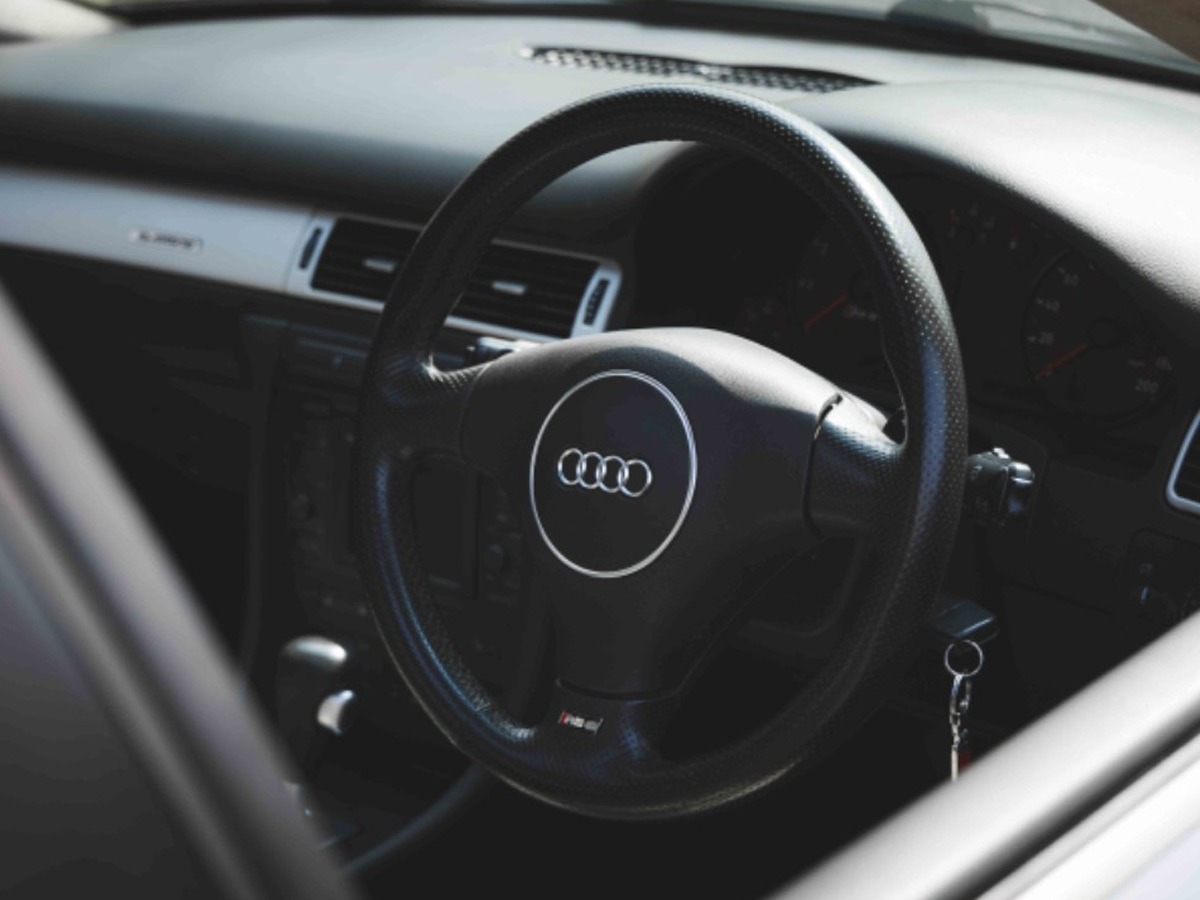 2003 Audi RS6 Image 5