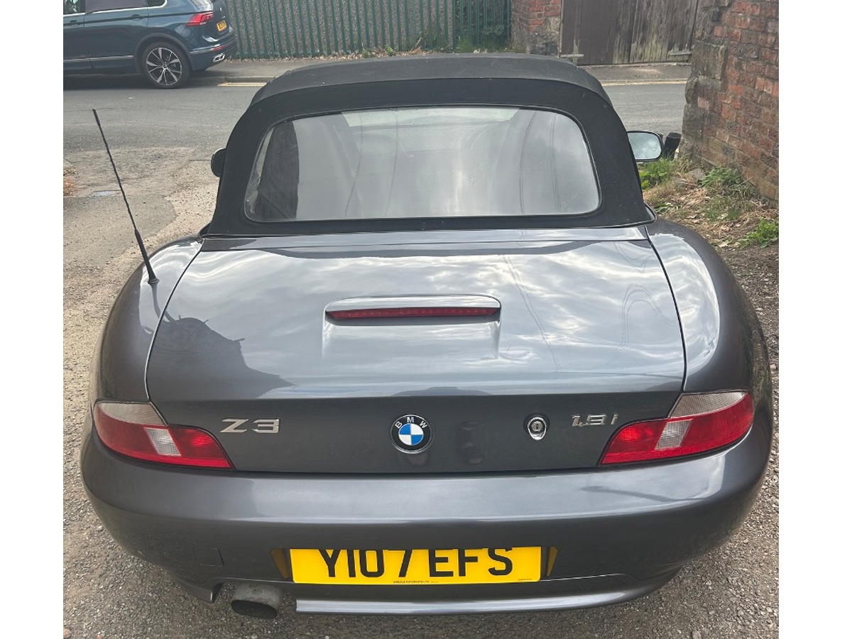 2001 BMW Z3 Image 6