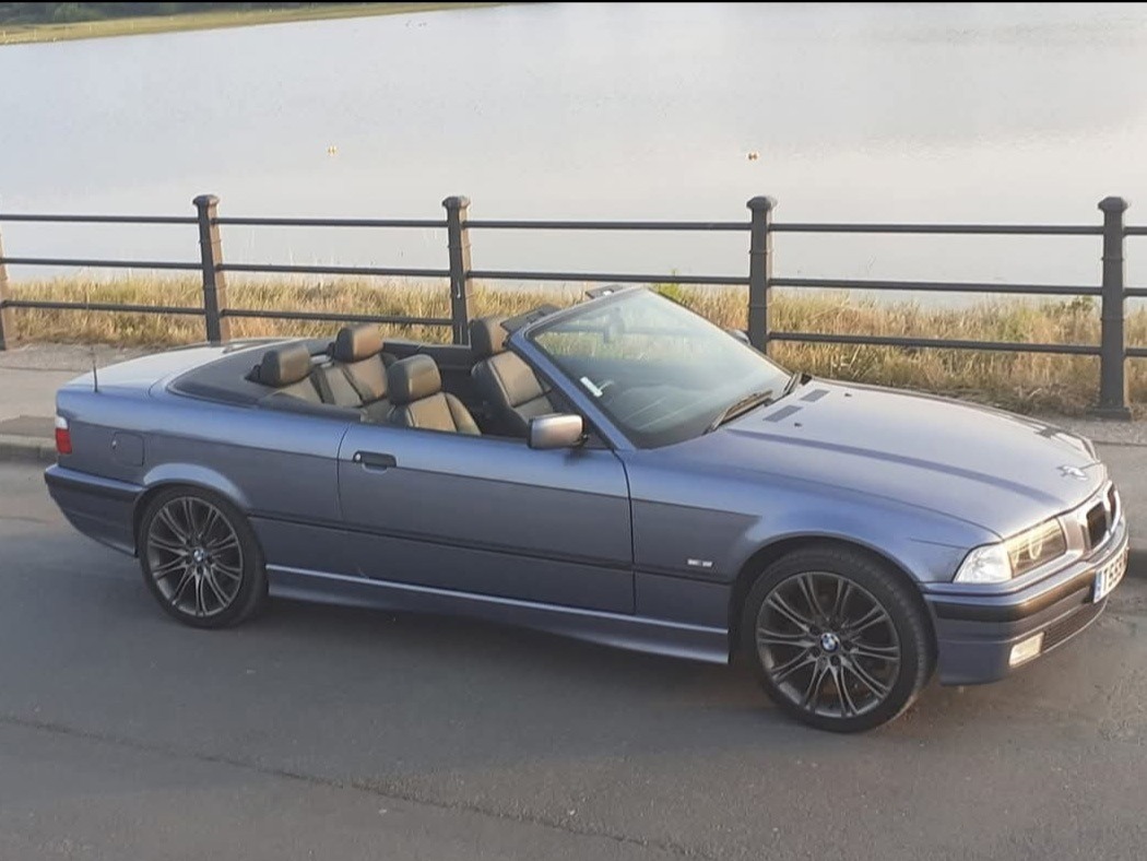 1999 BMW 3 Series Image 2