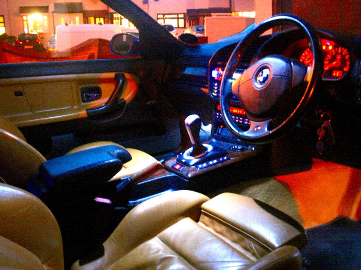 1999 BMW 3 Series Image 4