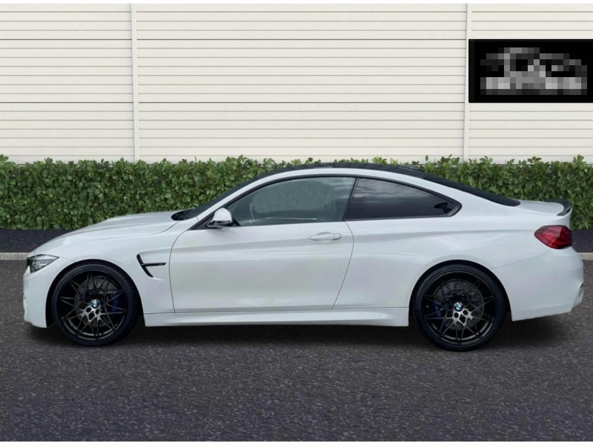 2020 BMW M4 Image 4