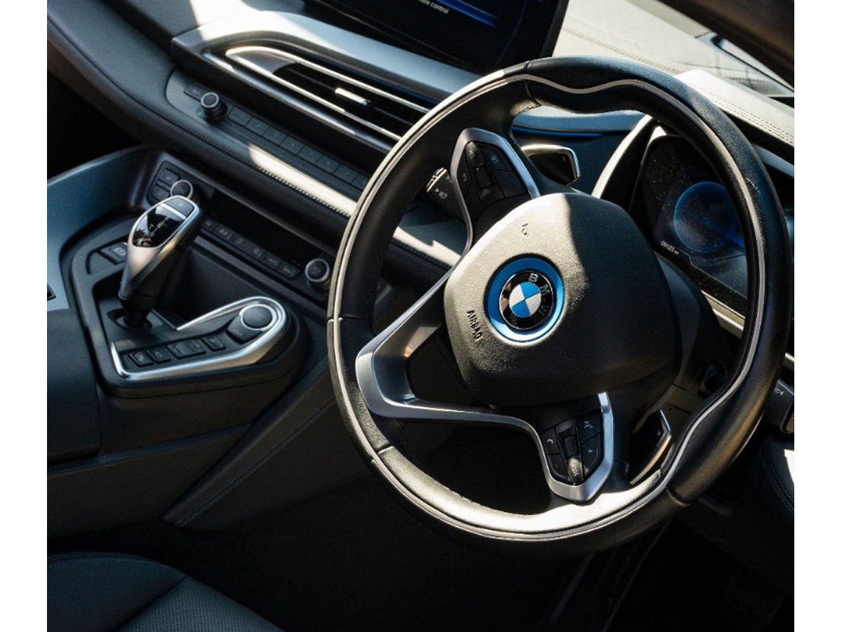 2014 BMW I8 Image 7
