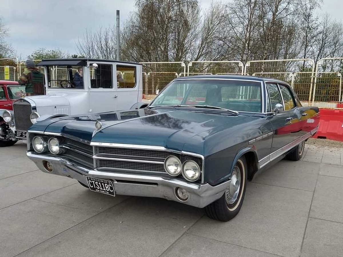 1965 Buick Electra Image 6