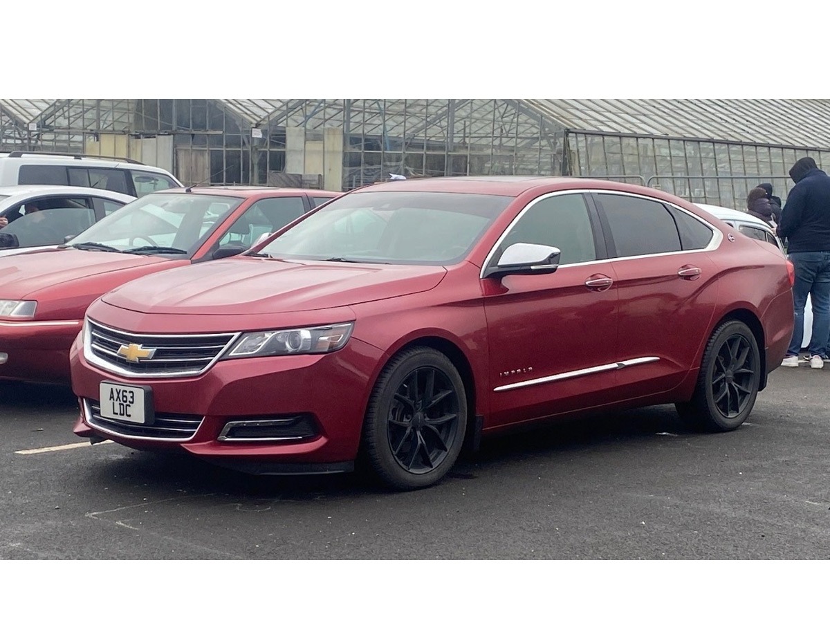 2016 Chevrolet Impala Image 2