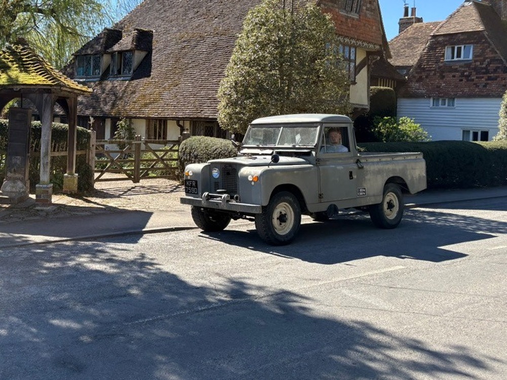 1966 Land Rover Series 2 Image 2