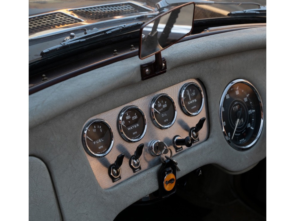 1962 Daimler Sp 250 Image 6