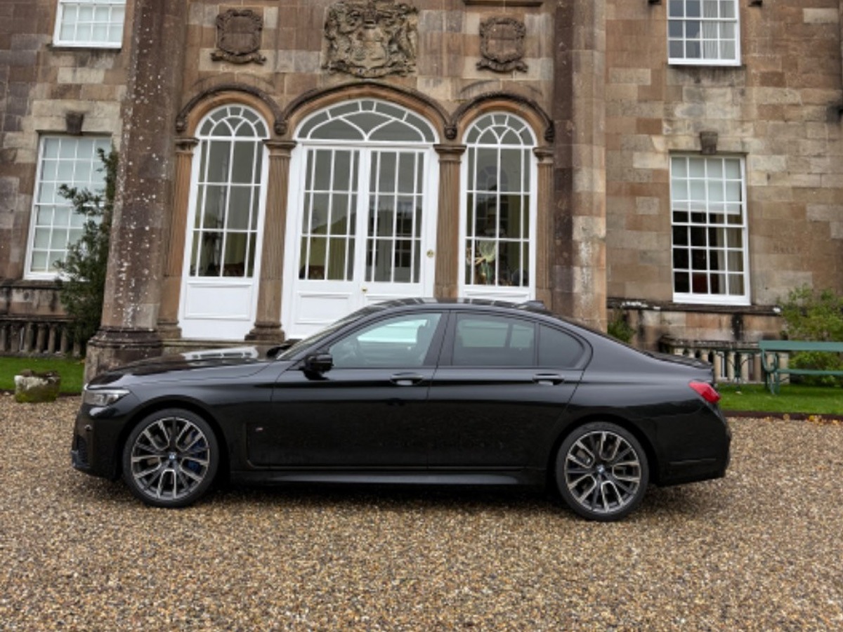 2022 BMW 7 Series Image 2