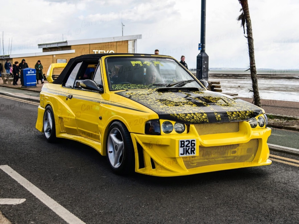 1989 Ford Escort Image 3