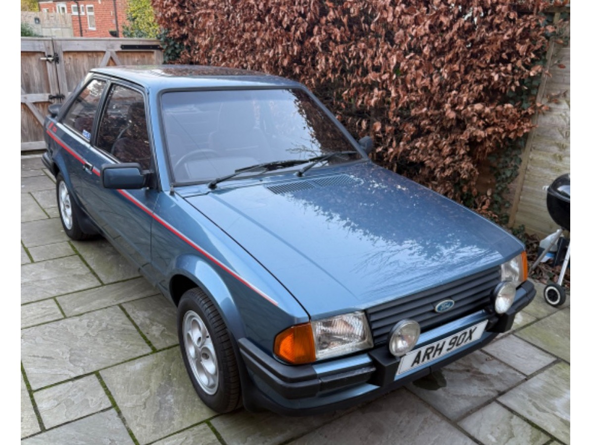 1982 Ford Escort Image 6