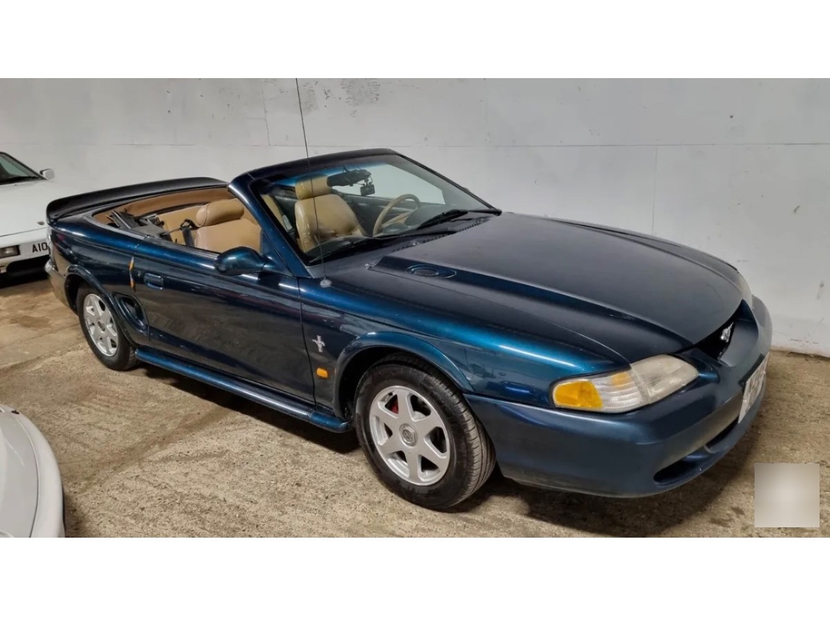 1995 Ford Mustang Image 1