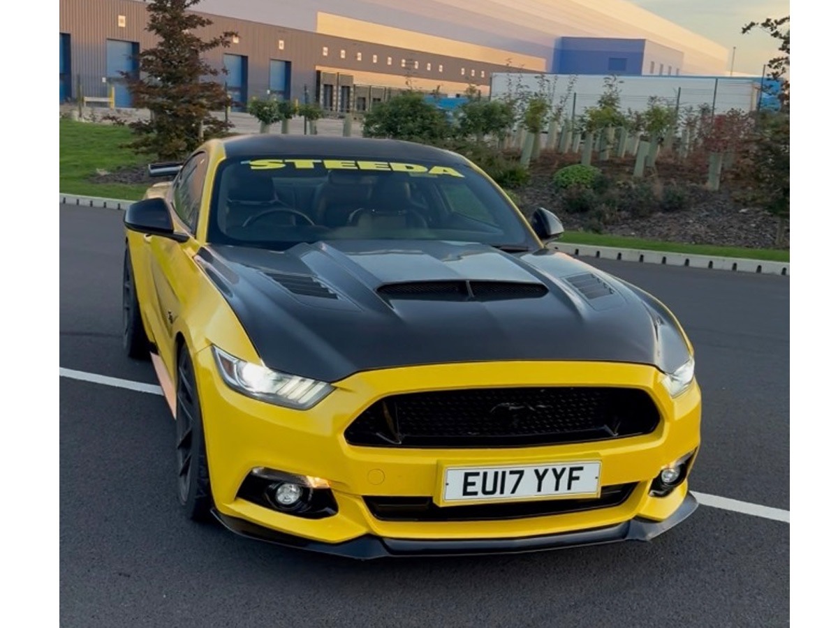 2017 Ford Mustang Image 1