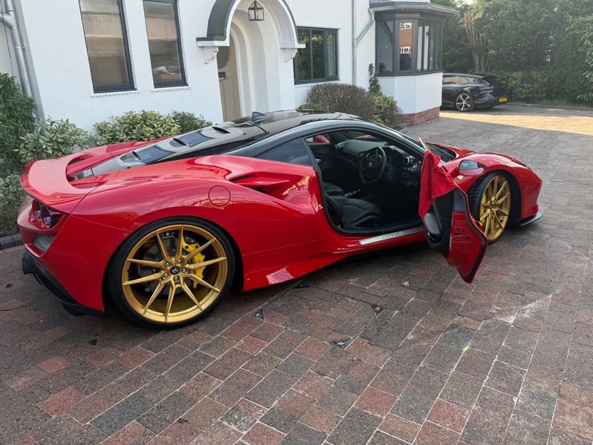 2021 Ferrari F8 Image 2