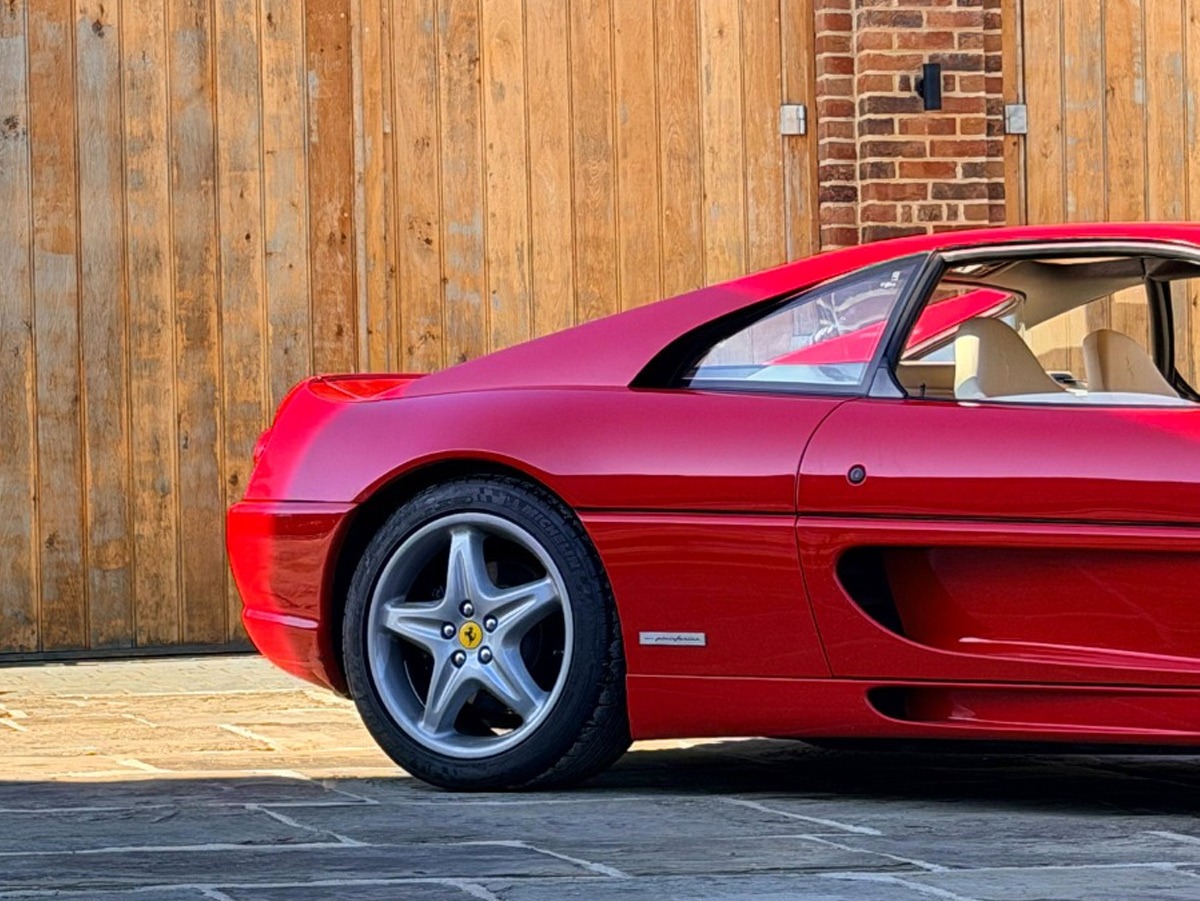 1996 Ferrari F355 Image 3