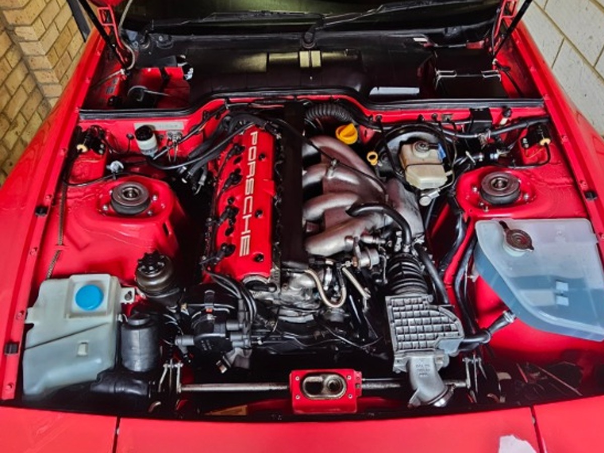 1991 Porsche 944 Image 8