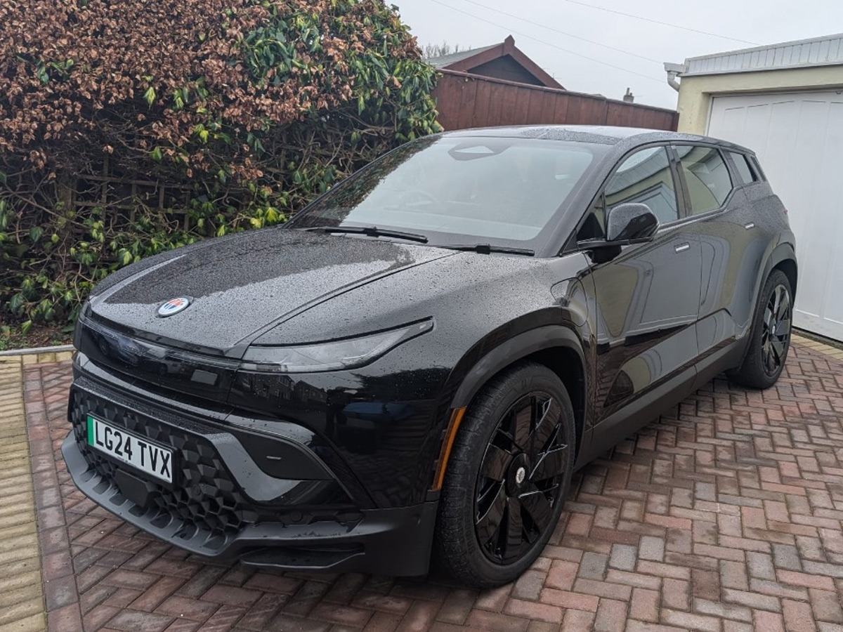 2025 Fisker Ocean Image 1