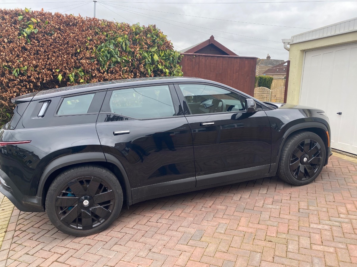 2025 Fisker Ocean Image 2