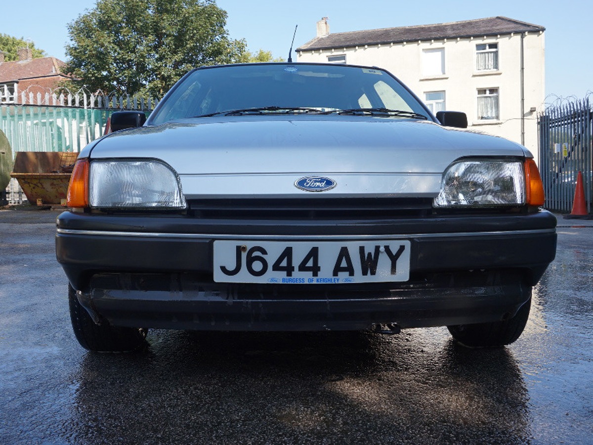1991 Ford Fiesta Image 5