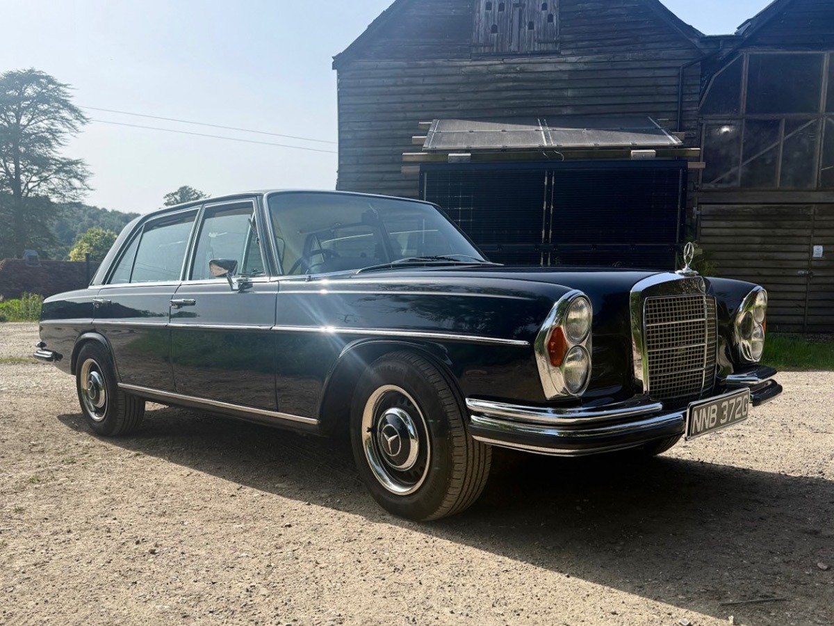 1968 Mercedes-Benz 280 Image 2