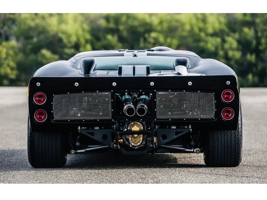1966 Ford GT40 Image 4