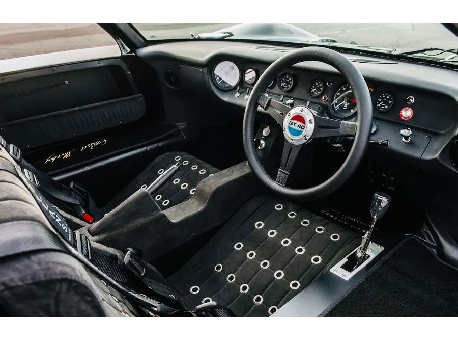 1966 Ford GT40 Image 6