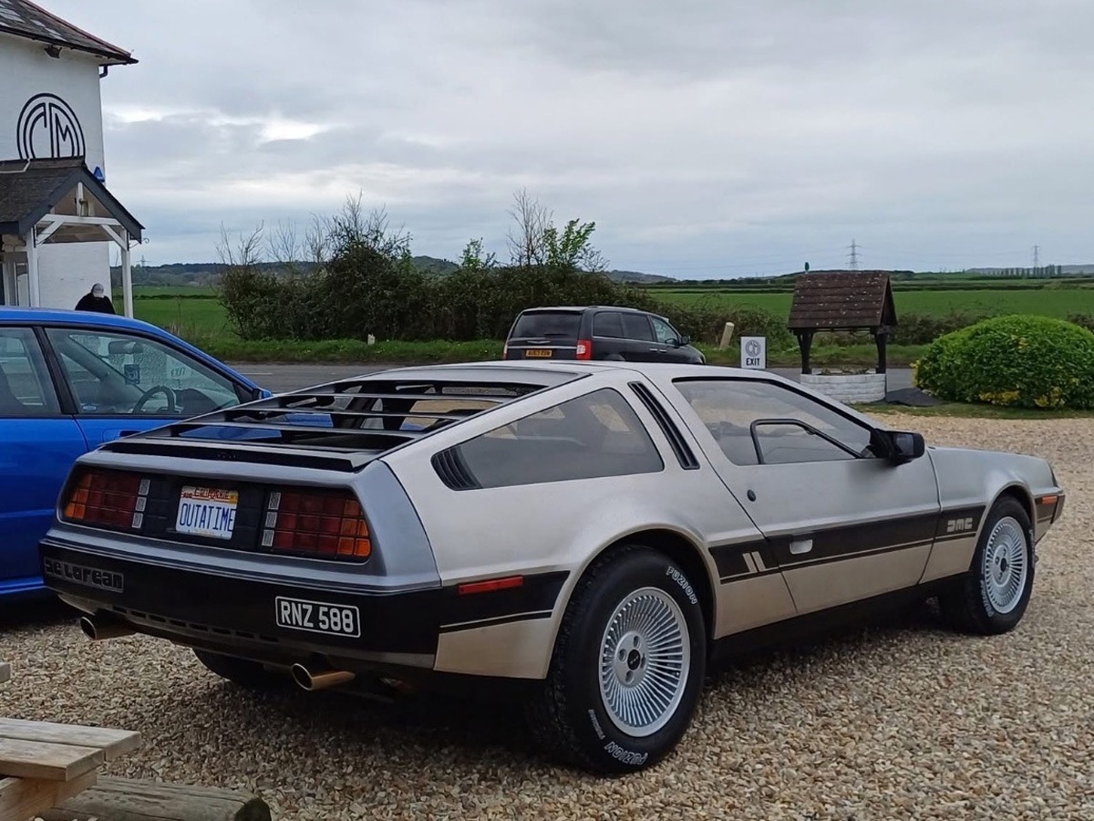 1981 Delorean DMC 12 Image 4