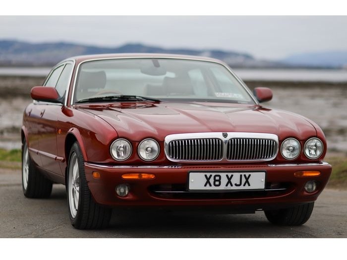 2003 Jaguar XJ Image 1