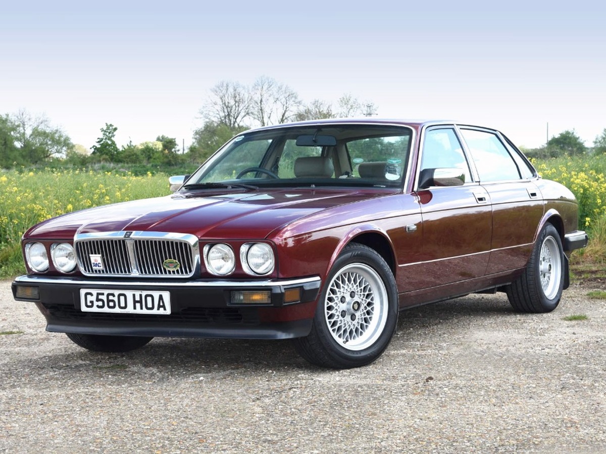 1990 Jaguar XJ Image 1