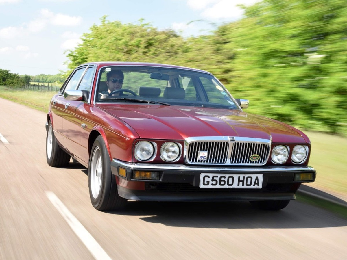 1990 Jaguar XJ Image 4