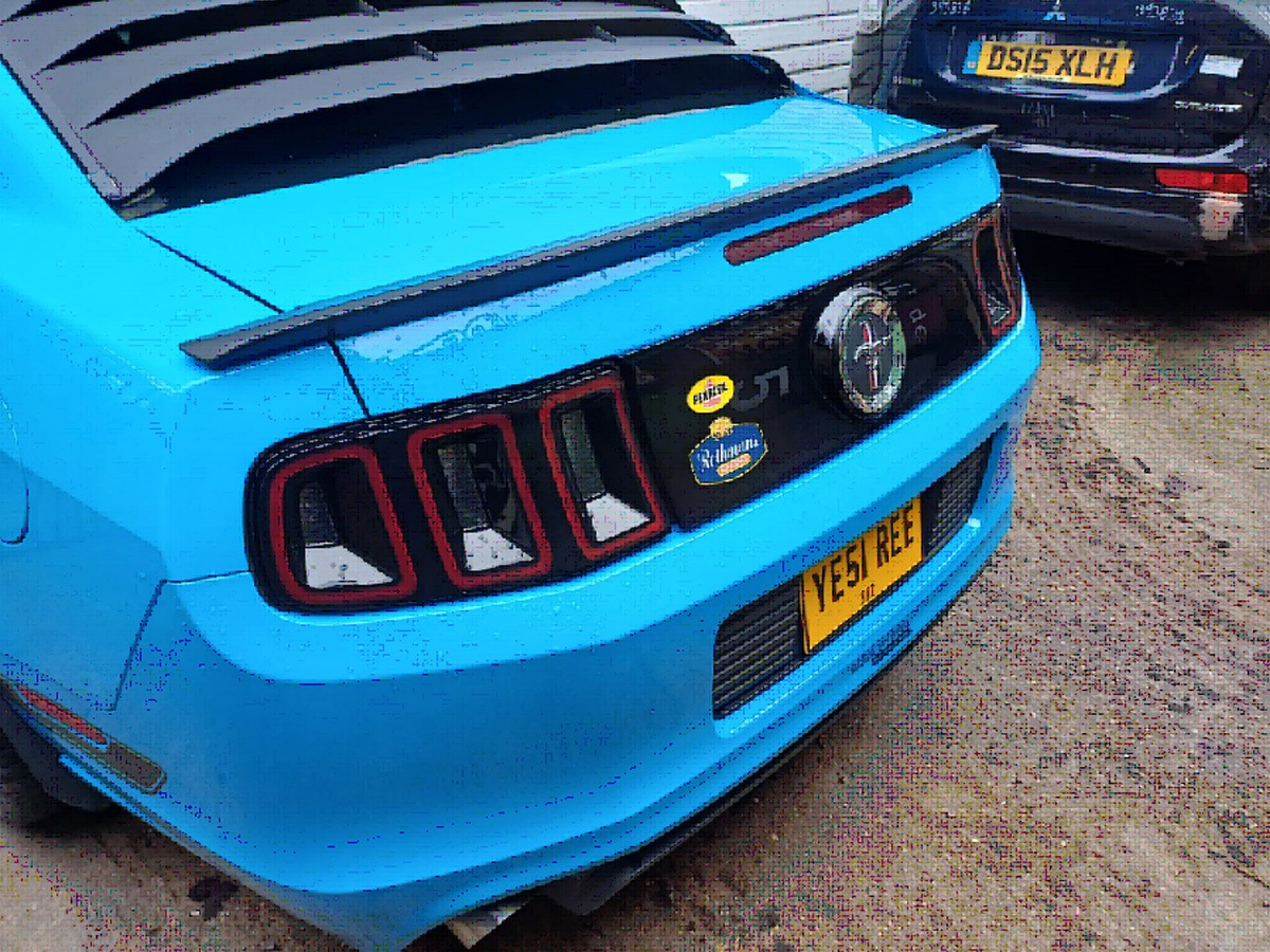 2012 Ford Mustang Image 11