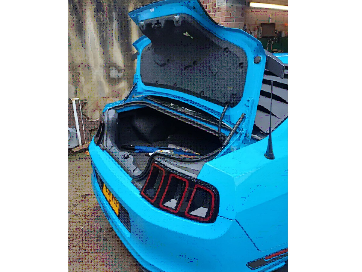 2012 Ford Mustang Image 12