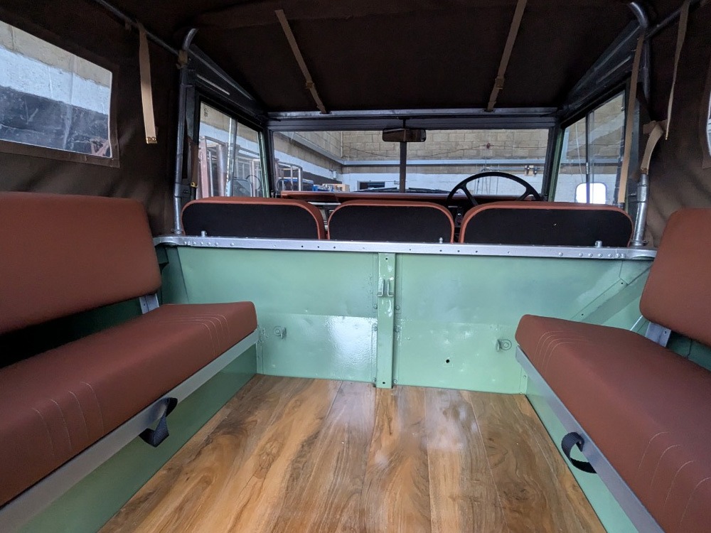 1980 Land Rover 88 Image 7