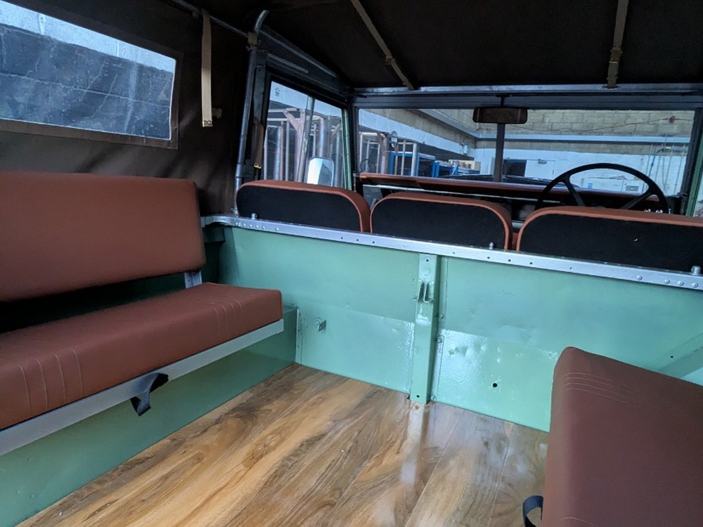 1980 Land Rover 88 Image 8