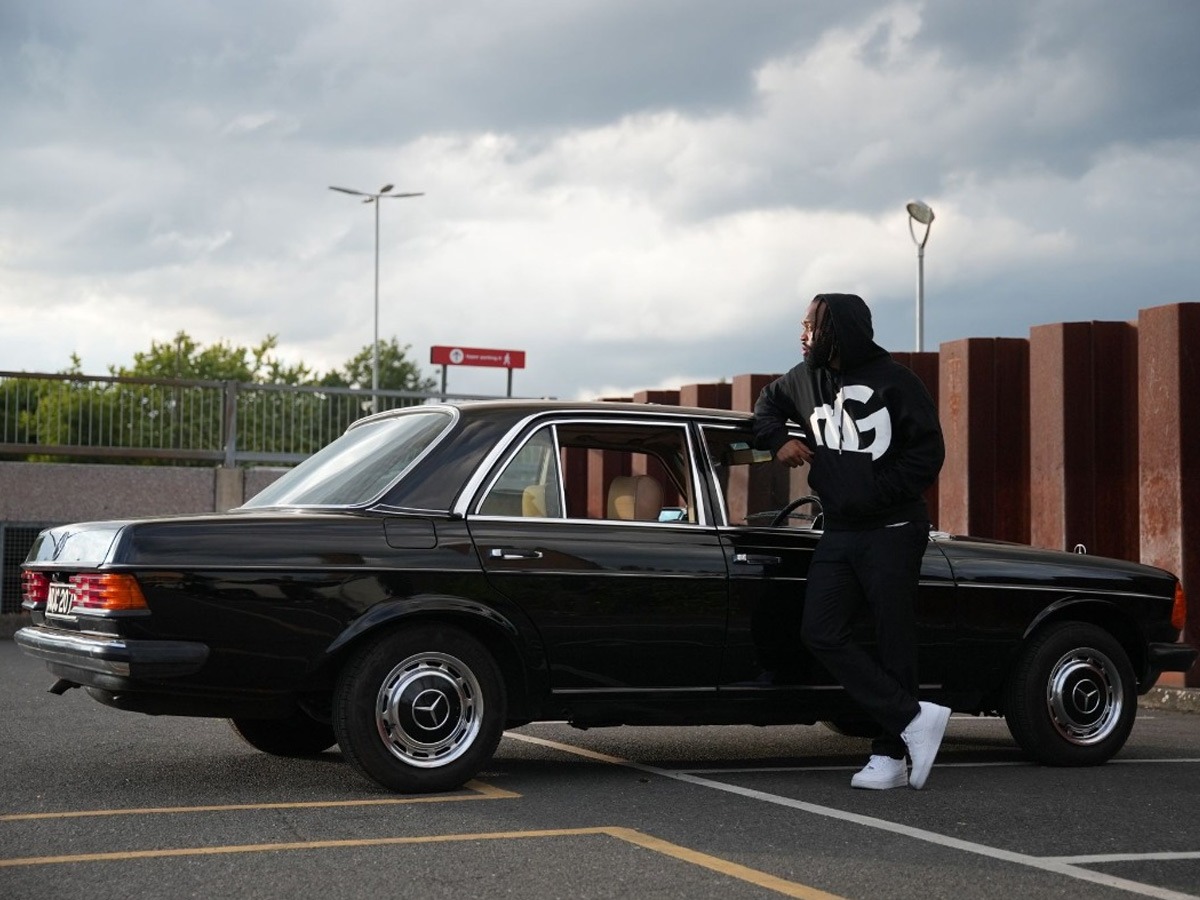 1982 Mercedes-Benz 200 Image 17