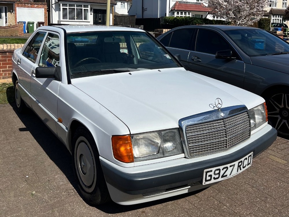 1989 Mercedes-Benz 190c Image 1