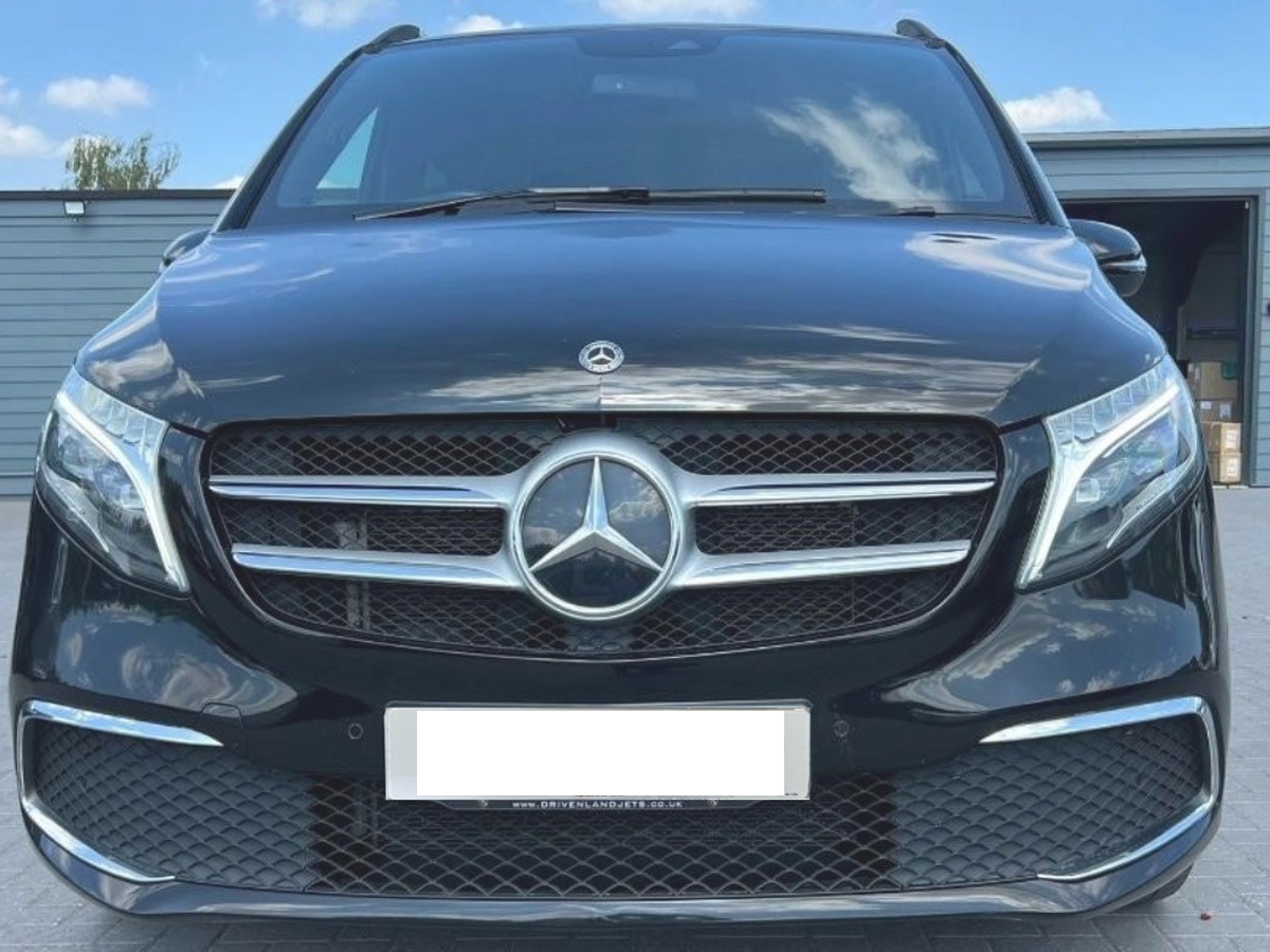2021 Mercedes-Benz V-Class Image 1